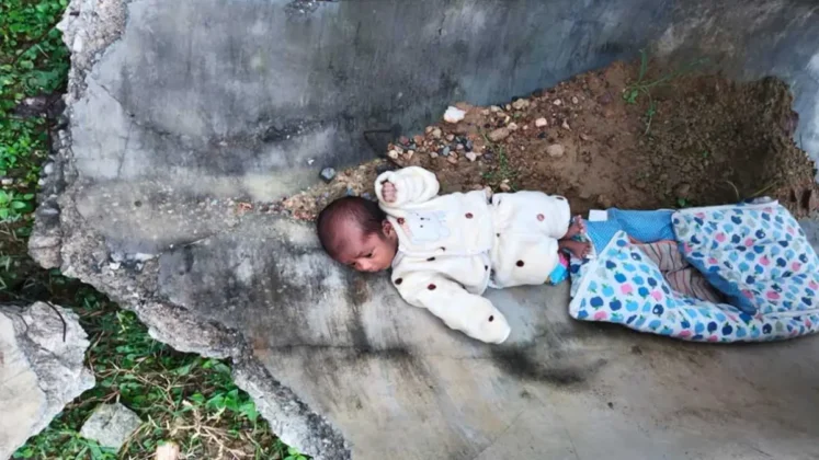 पुल के नीचे लावारिस मिला नवजात, राहगीरों की नजर पड़ी तो मचा हड़कंप
